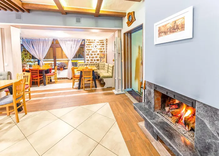 Guest house House Shiligarnika 3*